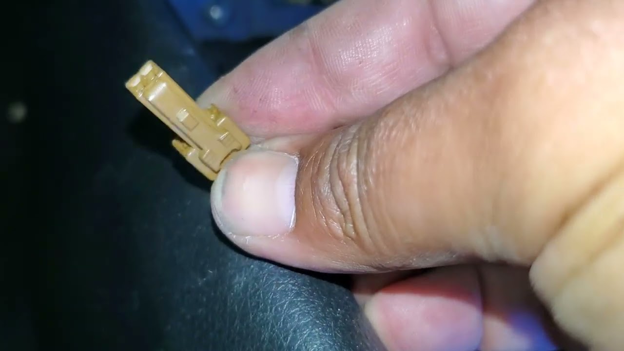 2016 Nissan Rogue center console removal