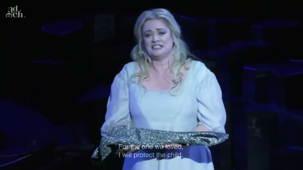 Lee Abrahmsen soprano sings O hehrstes Wunder! Die Walk&uuml;re - Wagner 2022