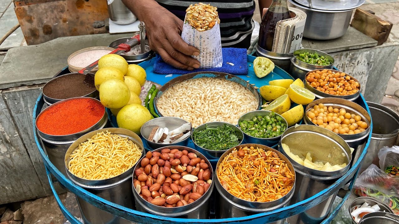 Kolkata Style Jhalmuri in Delhi🤩🤩 सबसे मशहूर बंगाली snack👌🏻👌🏻 Indian Street Food | Delhi