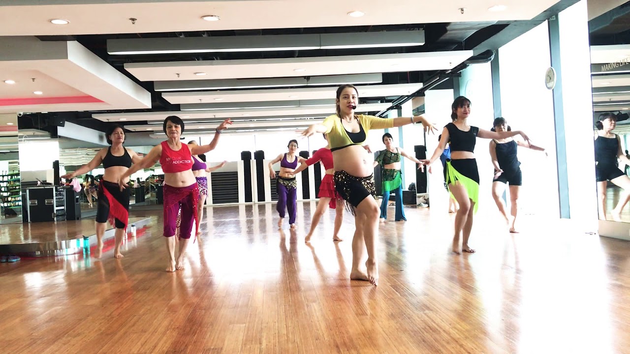 Bellydance Bầu. Bà bầu hơn 8 tháng dẩy bellydance cực xung