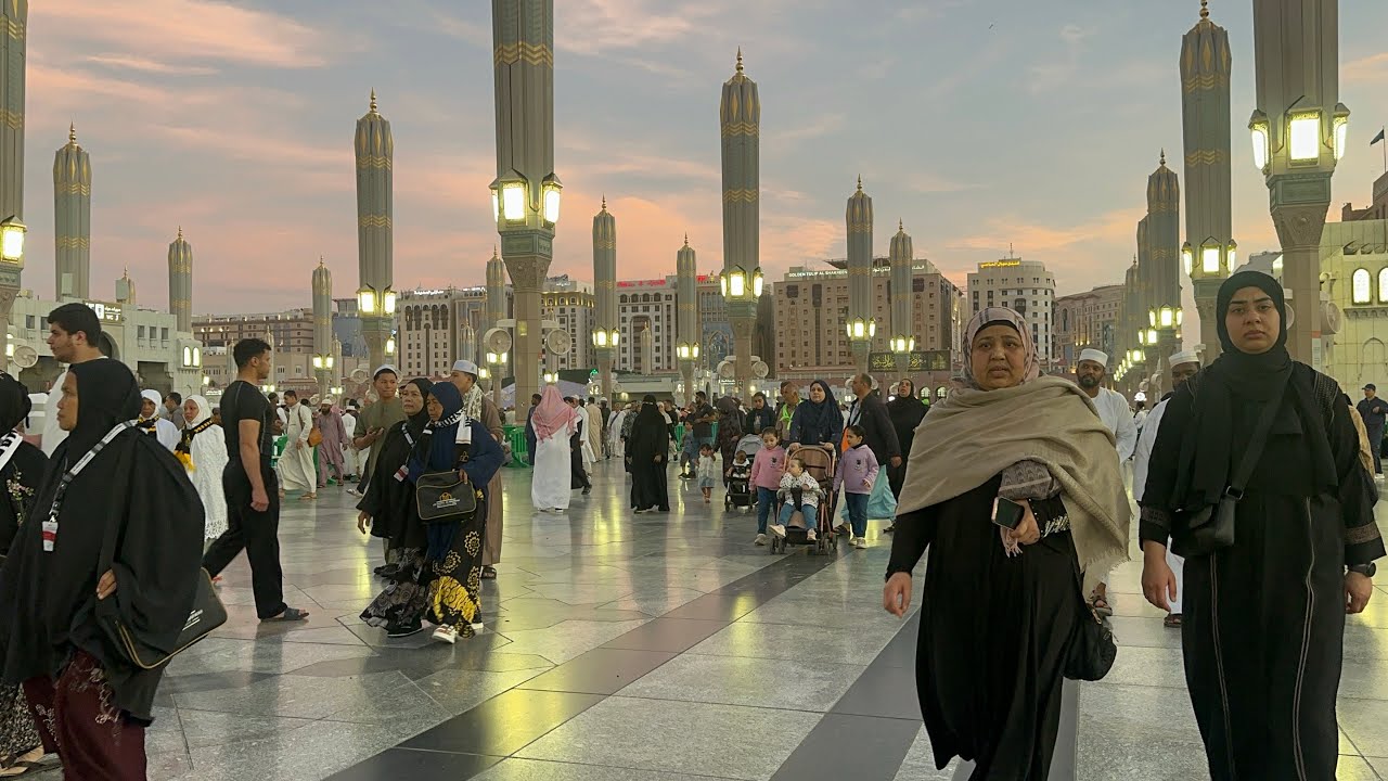 مشهد إيماني مؤثر وأصوات تلامس الروح