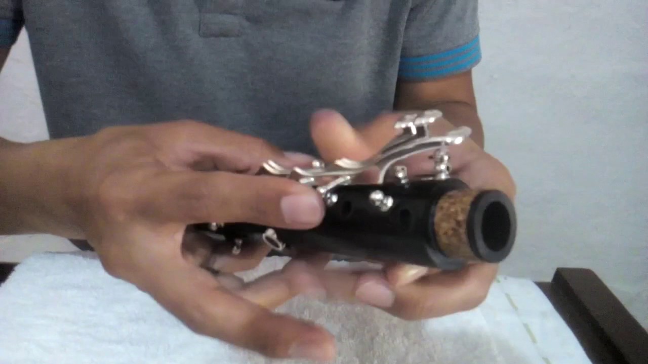 Desarma las llaves de tu clarinete (Cuerpo superior).Leo Fabio Muñoz