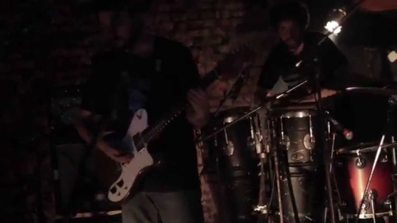 G&uuml;acho - Atardecer veneno (Vivo)