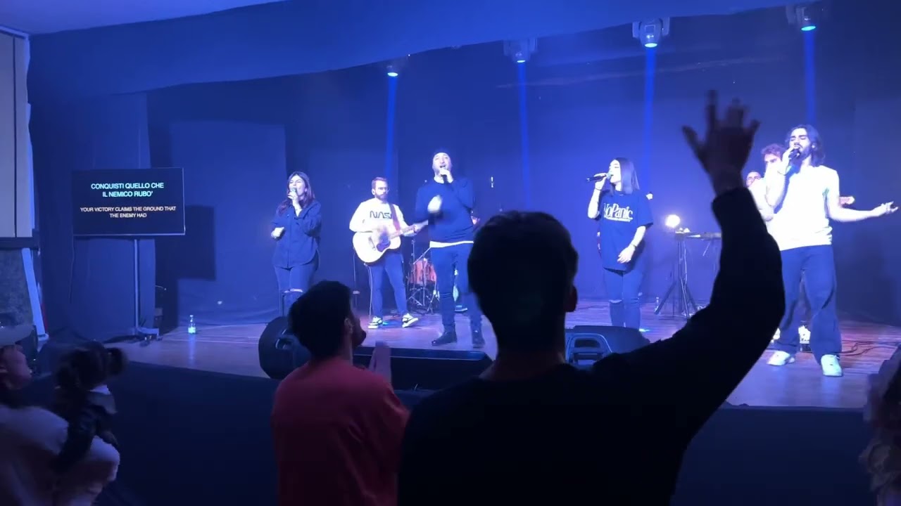 Hillsong Napoli power davide Falvo