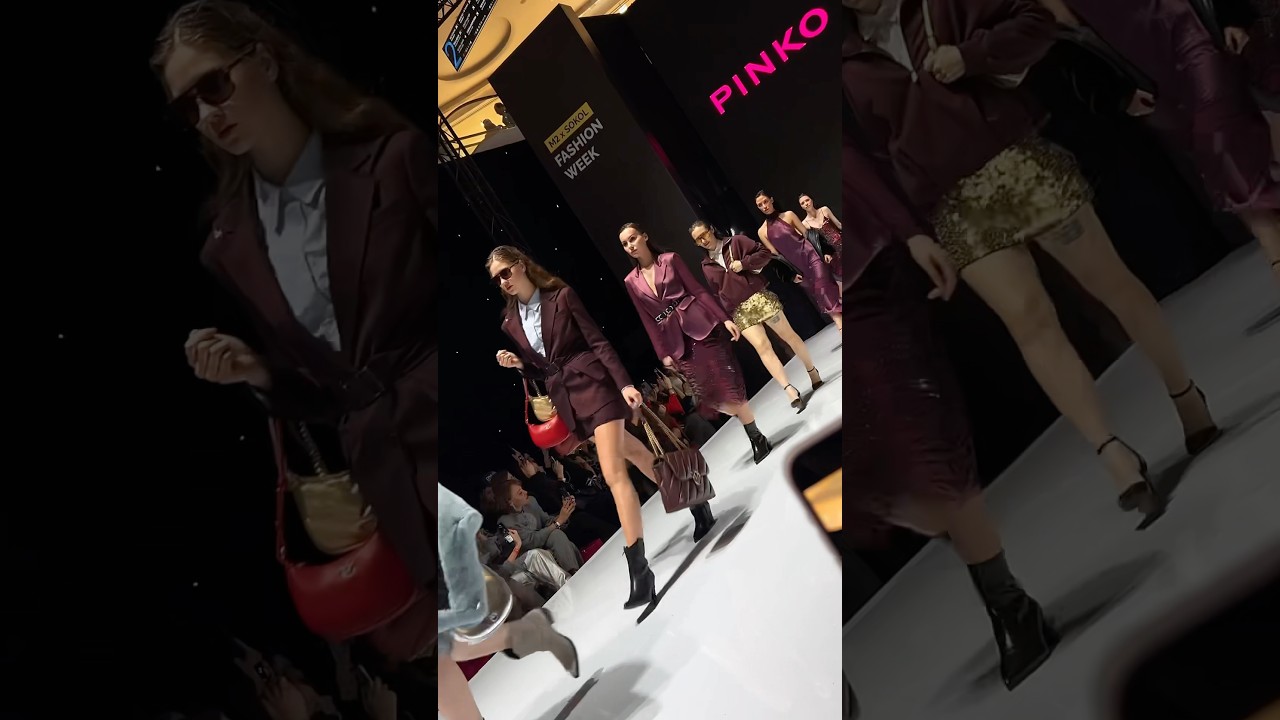 Показ PINKO🔥#pinko #catwalk #fashion #style #fashionblogger #модныйблог #fashionshow #подиум #мода