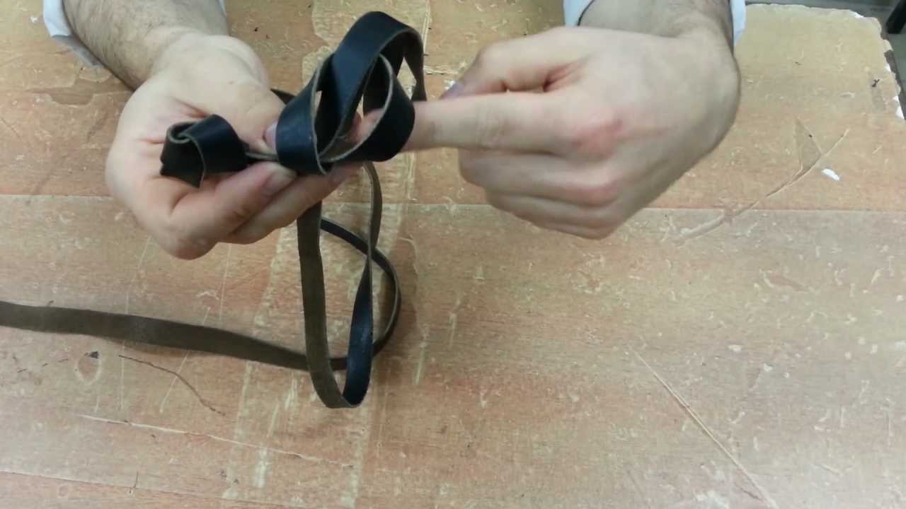 קשירת קשר יד של תפילין