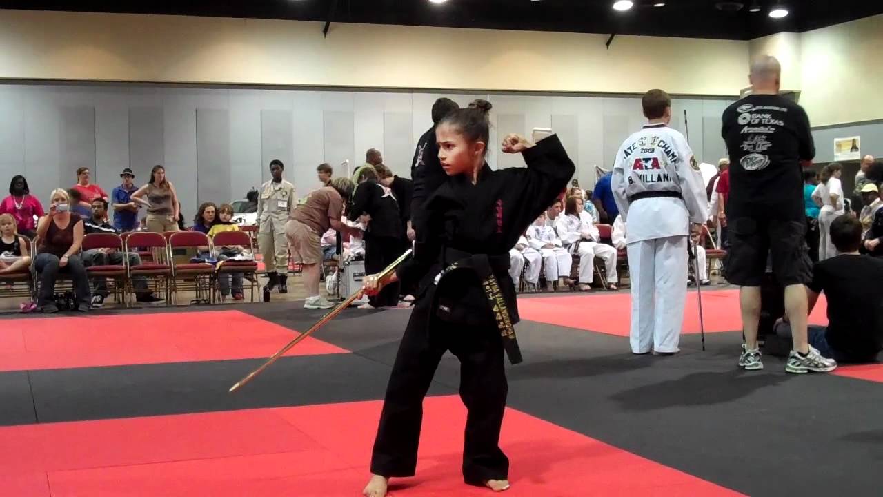 8 Year Old Rayna Martial Arts Stick Fighting Demonstration Taekwondo