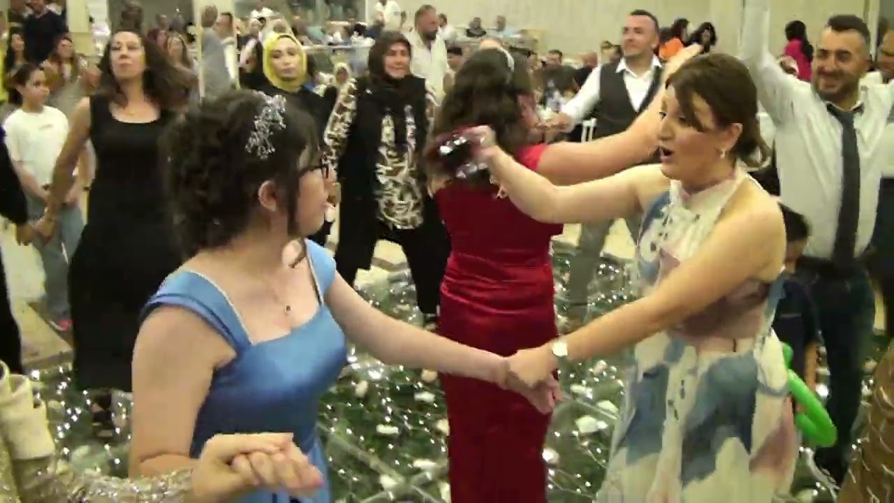 FATMA & MEHMET ARDIÇ'IN OĞLU RÜZGARIN SÜNNETİ 1