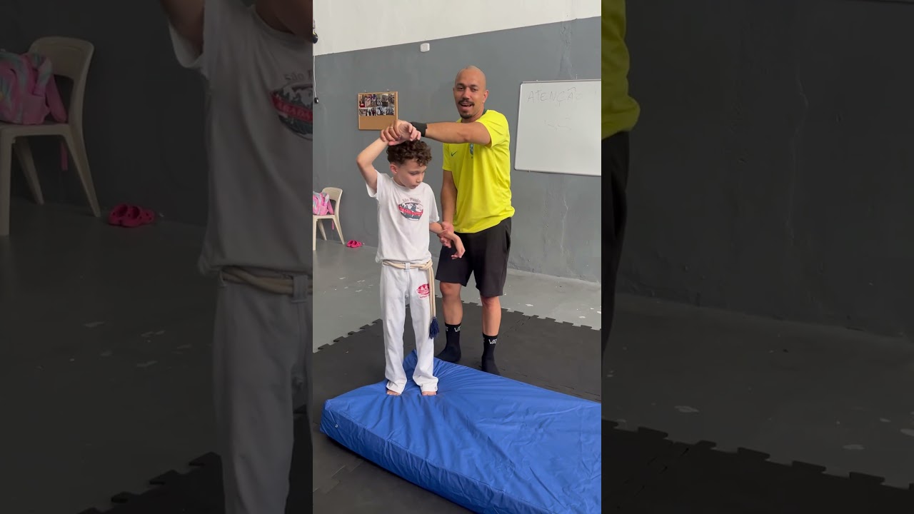 TUTORIAL PARAFUSO NA CAPOEIRA.#tutorial #treino #capoeira