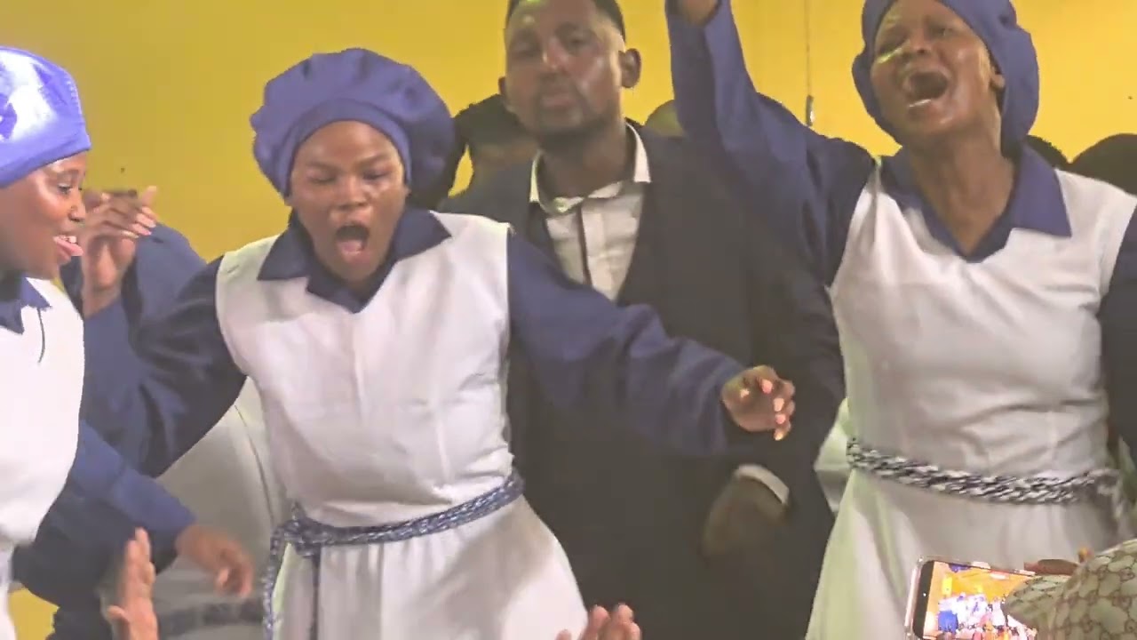 Ha ke Hopola wena - Motheo Wa Emmanuel Church Choir 
