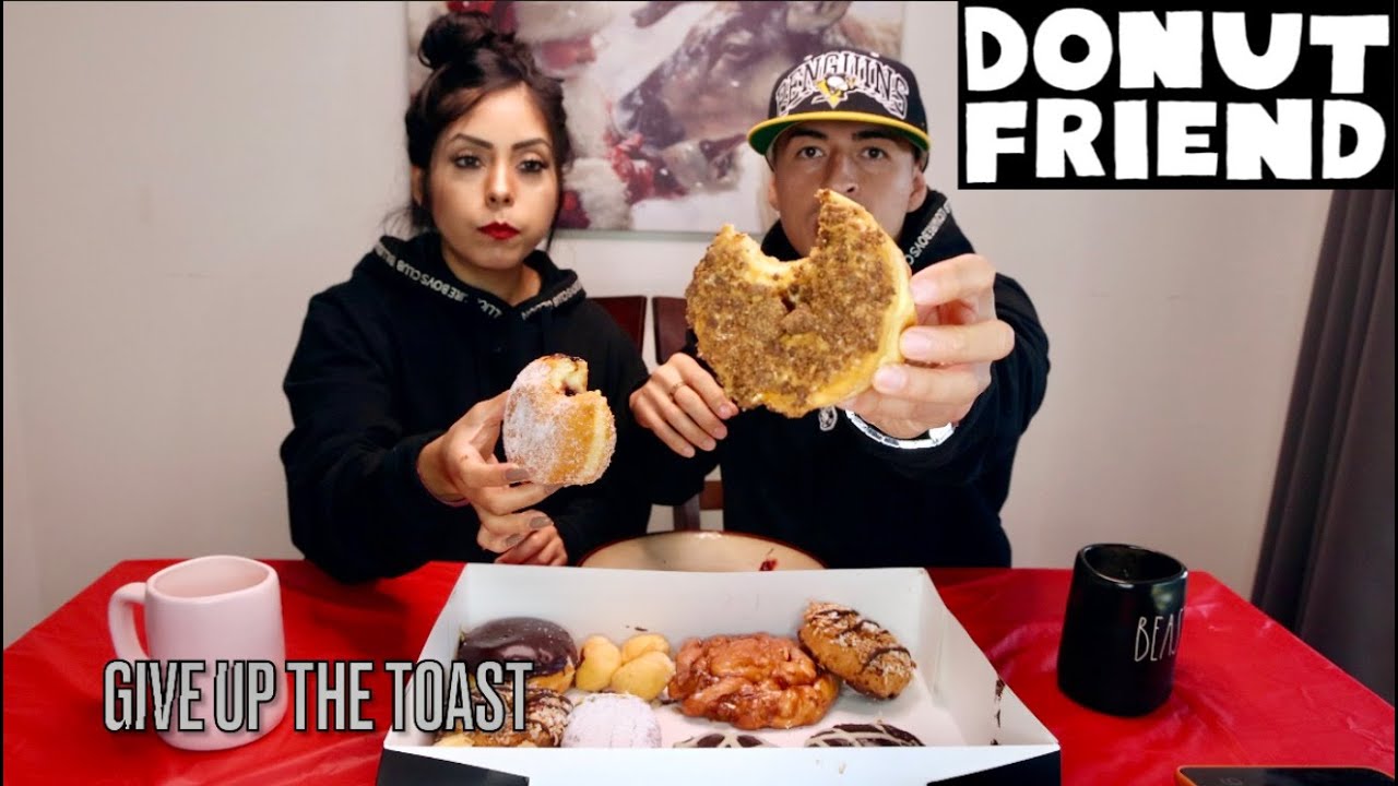 Огромный мукбанг с веганскими пончиками от Donut Friend | День обжорства