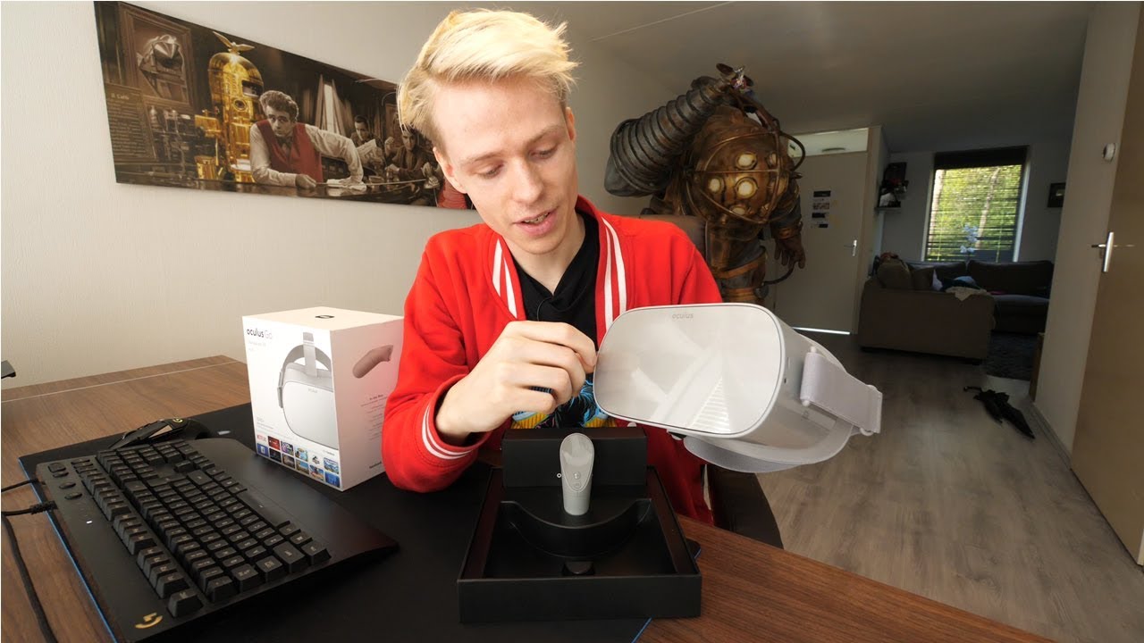 Oculus Go Standalone VR Headset Unboxing!