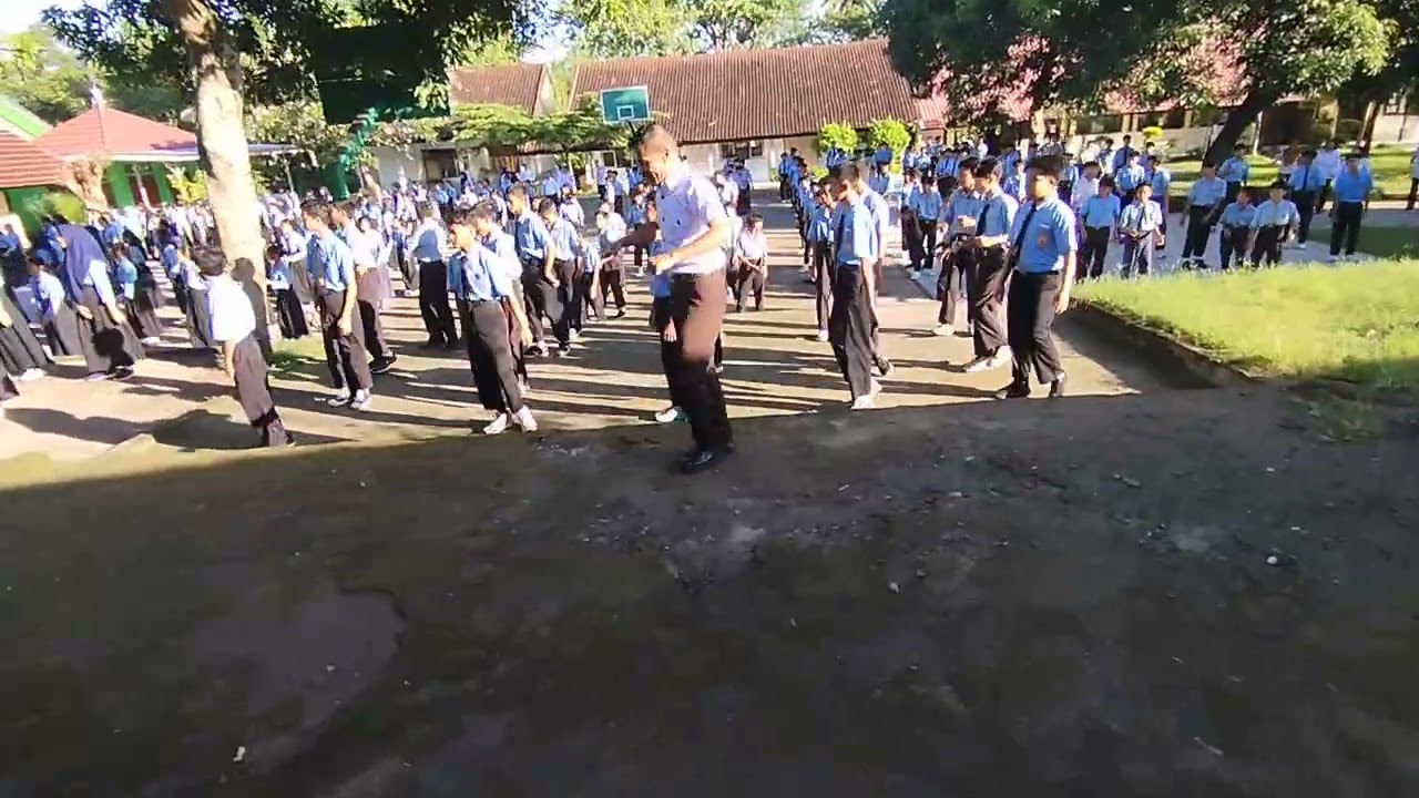 Senam Anak Indonesia Hebat-Smpn 4 Tanjung