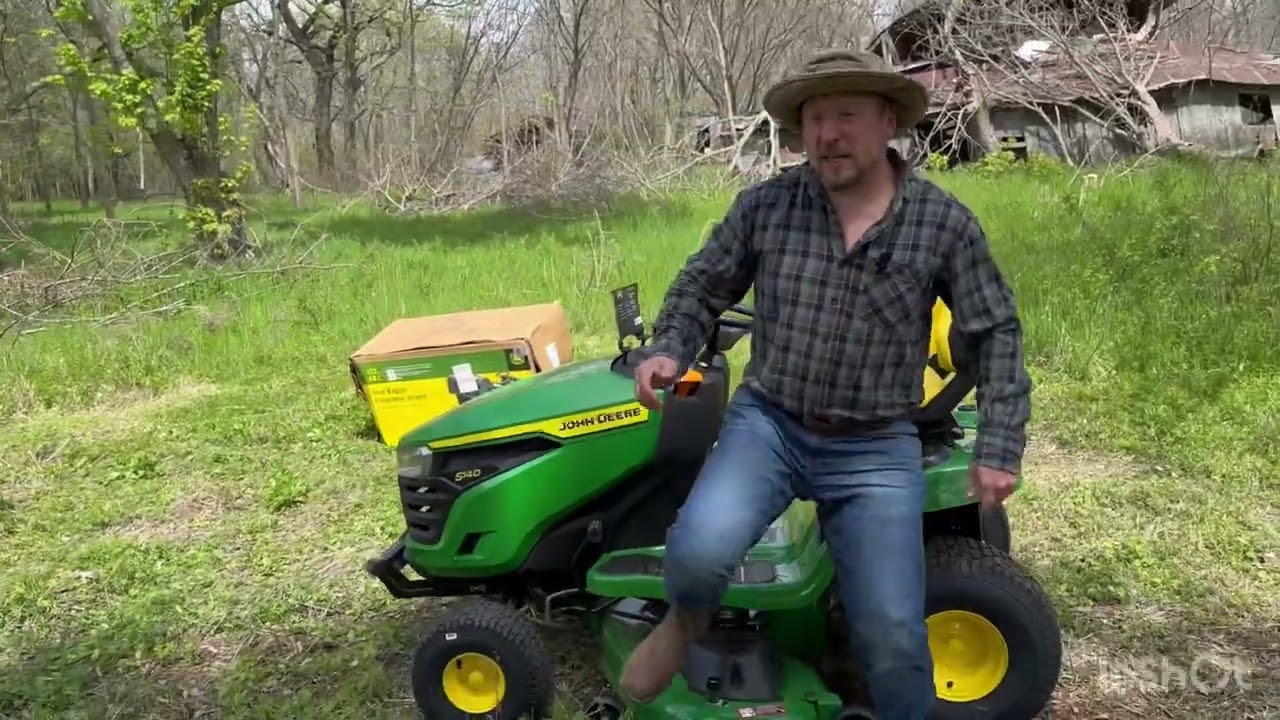 Газонокосилка John Deere с травосборником за 3800$￼