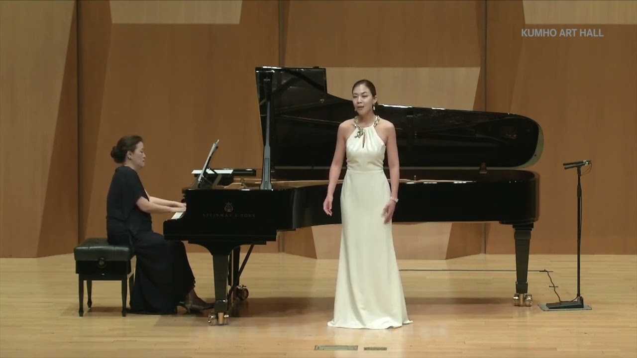 고향의 노래 ( 이수인 곡 )  /  소프라노 도희선
