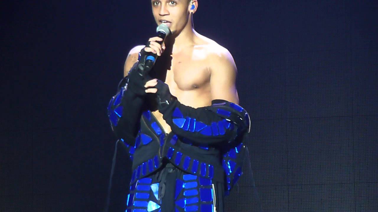 JLS - Aston Taking His Top Off - Nottingham 18/04/2012