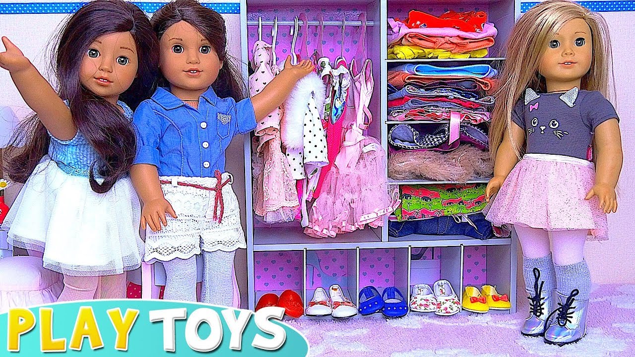 Baby Dolls are Shopping for Clothes and Shoes! Play Toys
