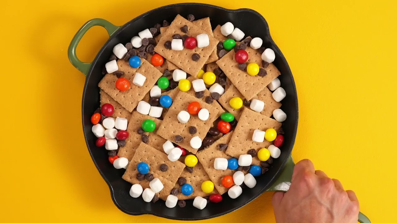 M&M'S PB Dessert Nachos
