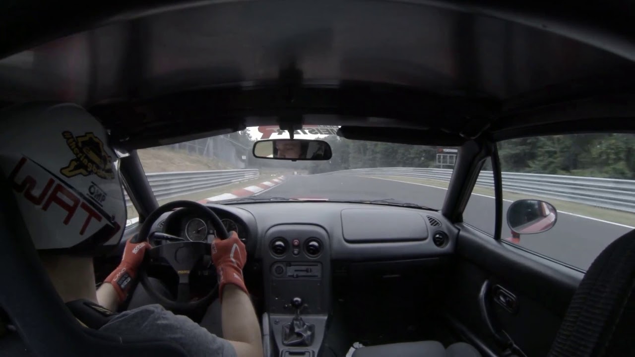 90HP MX-5 vs Ferrari - Nürburgring Nordschleife
