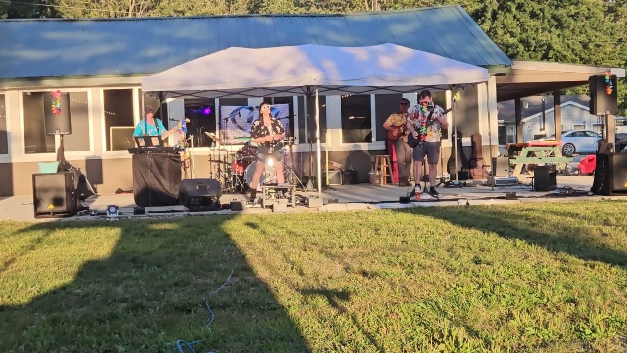 CLASSIC DISTRESS-SOMEBODY TO LOVE