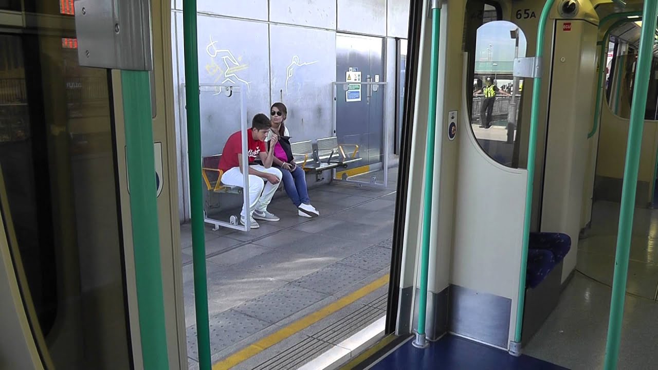 London - Docklands Light Railway 8th Sept 2012