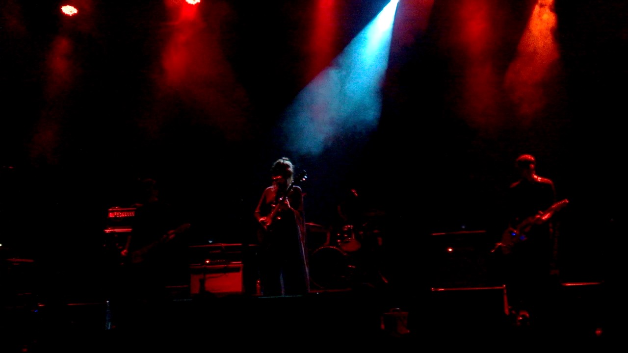 Chelsea Wolfe - Static Hum , new Song (Live in Athens 2017)