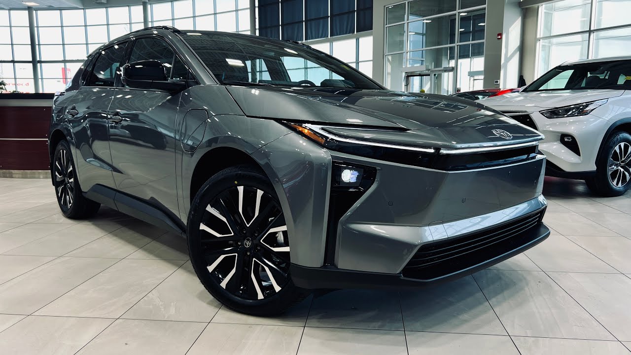 Худший кошмар для Cybertruck: полностью укомплектованный Toyota bZ Limited AWD 2026 года.