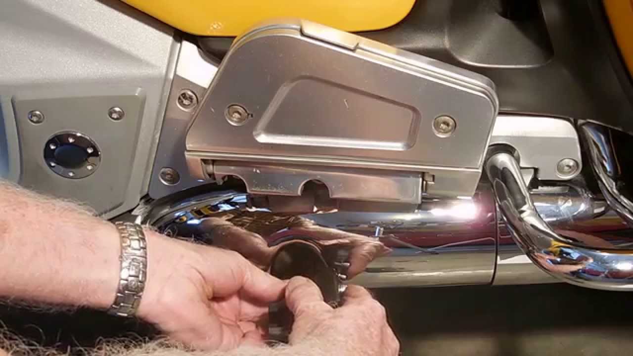 How to install the Gold Wing Center Stand Helping Hand