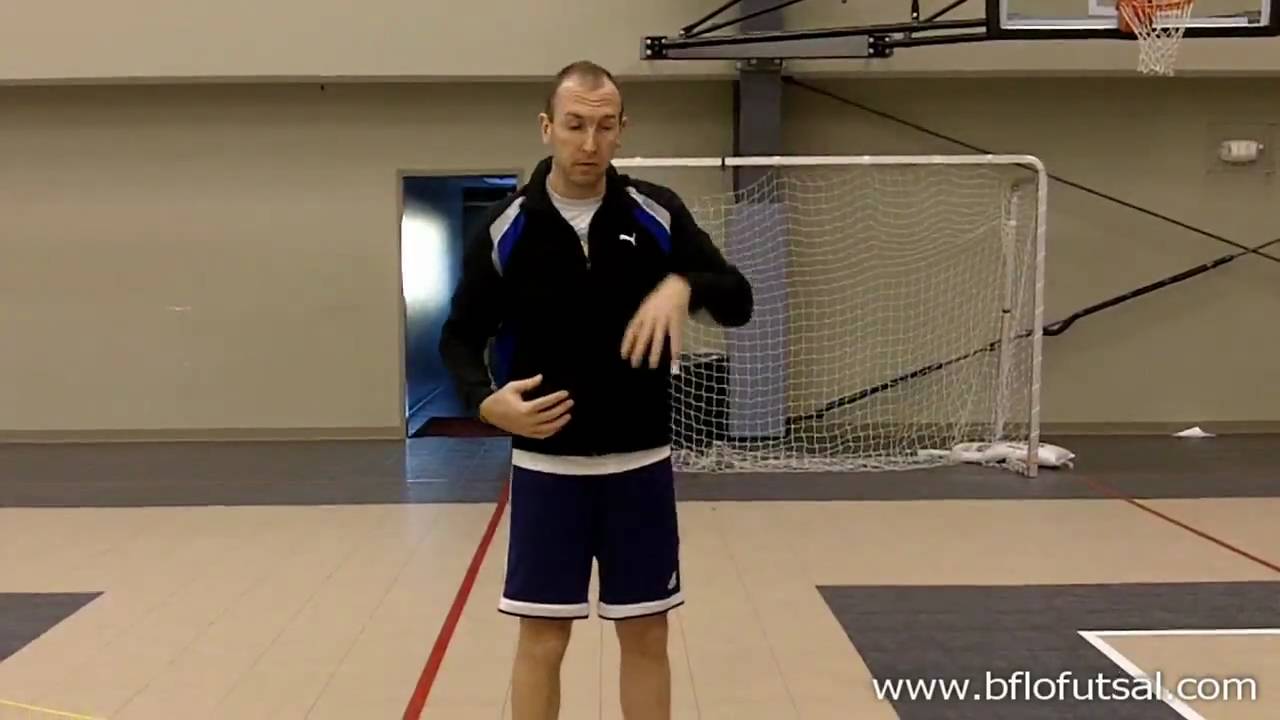 Futsal FAQ: Why do players trap with the soles of their feet?