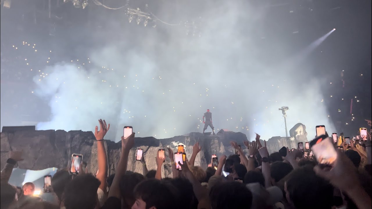 Travis Scott - THANK GOD (LIVE at the Tauron Arena Krakow Poland) 4k60fps