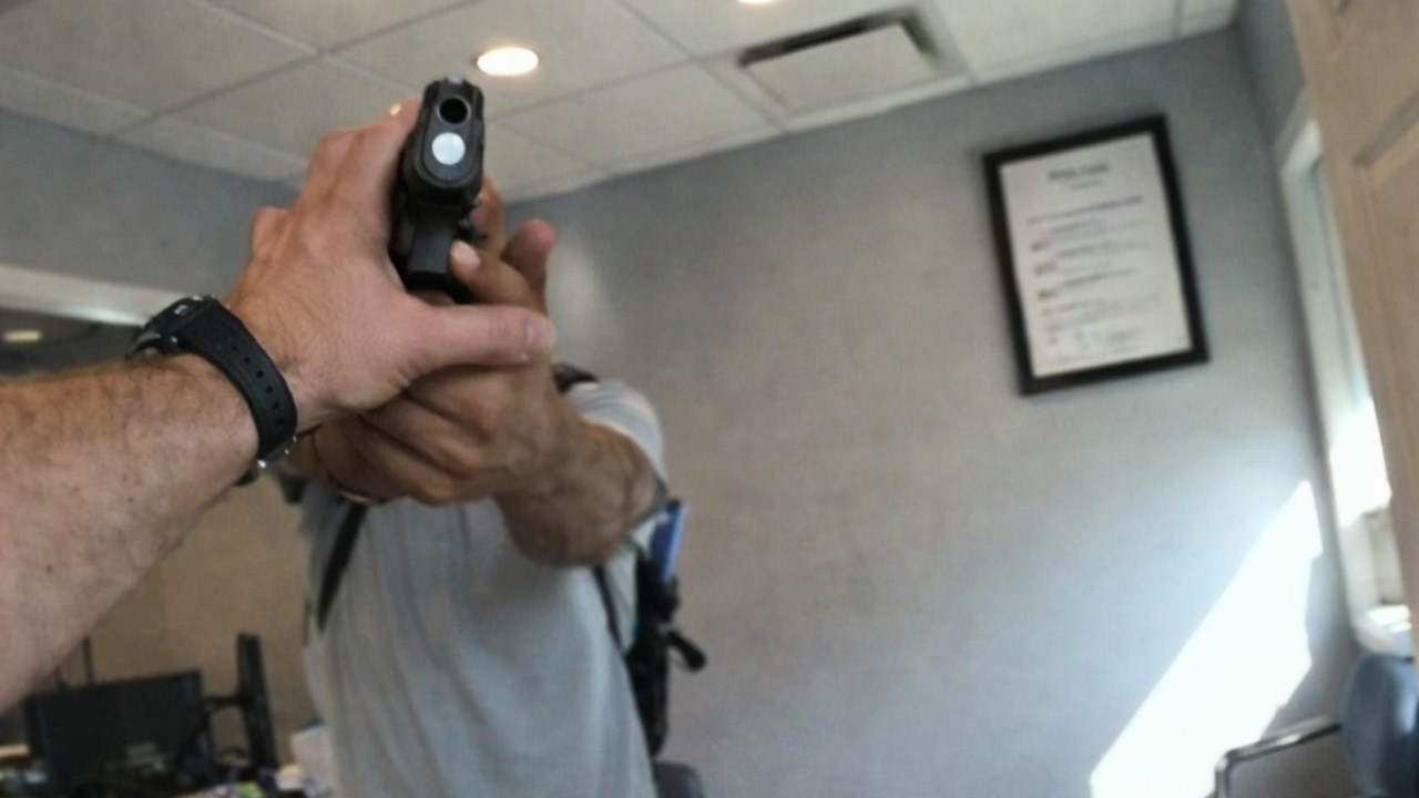 Suspect Shoots Cop Point-Blank