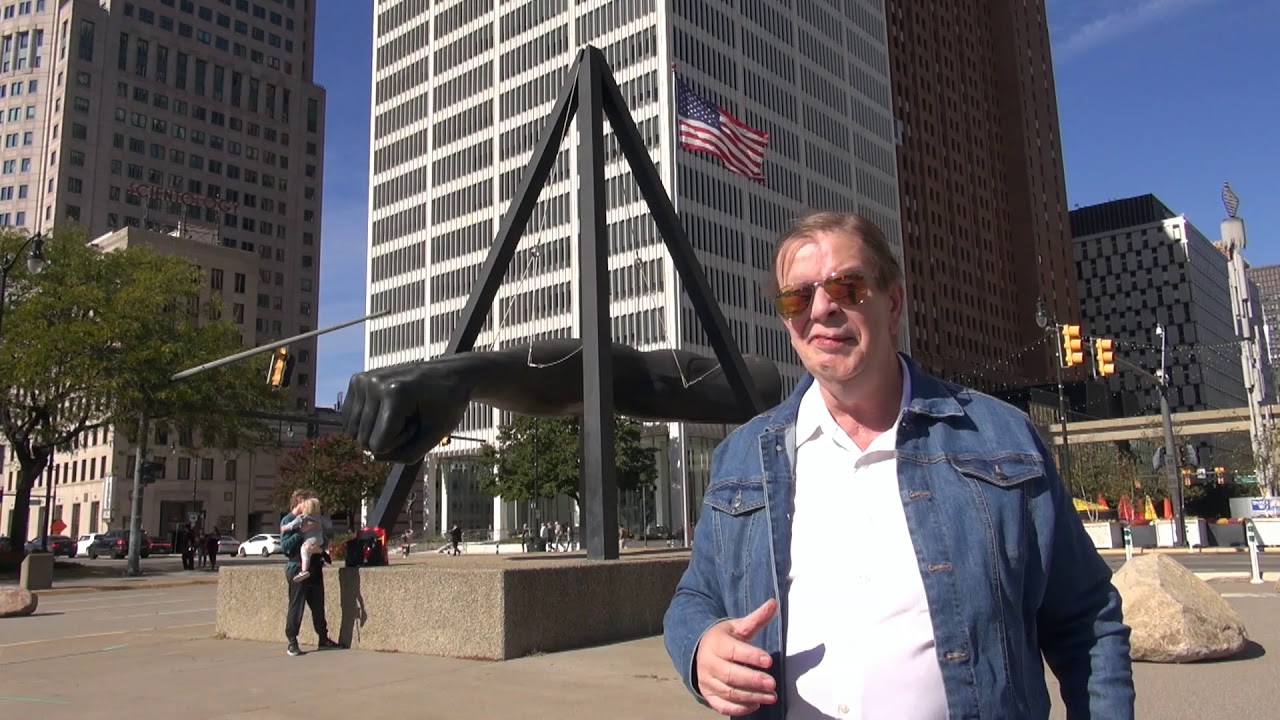 Monument to Joe Louis, Heavyweight Champion