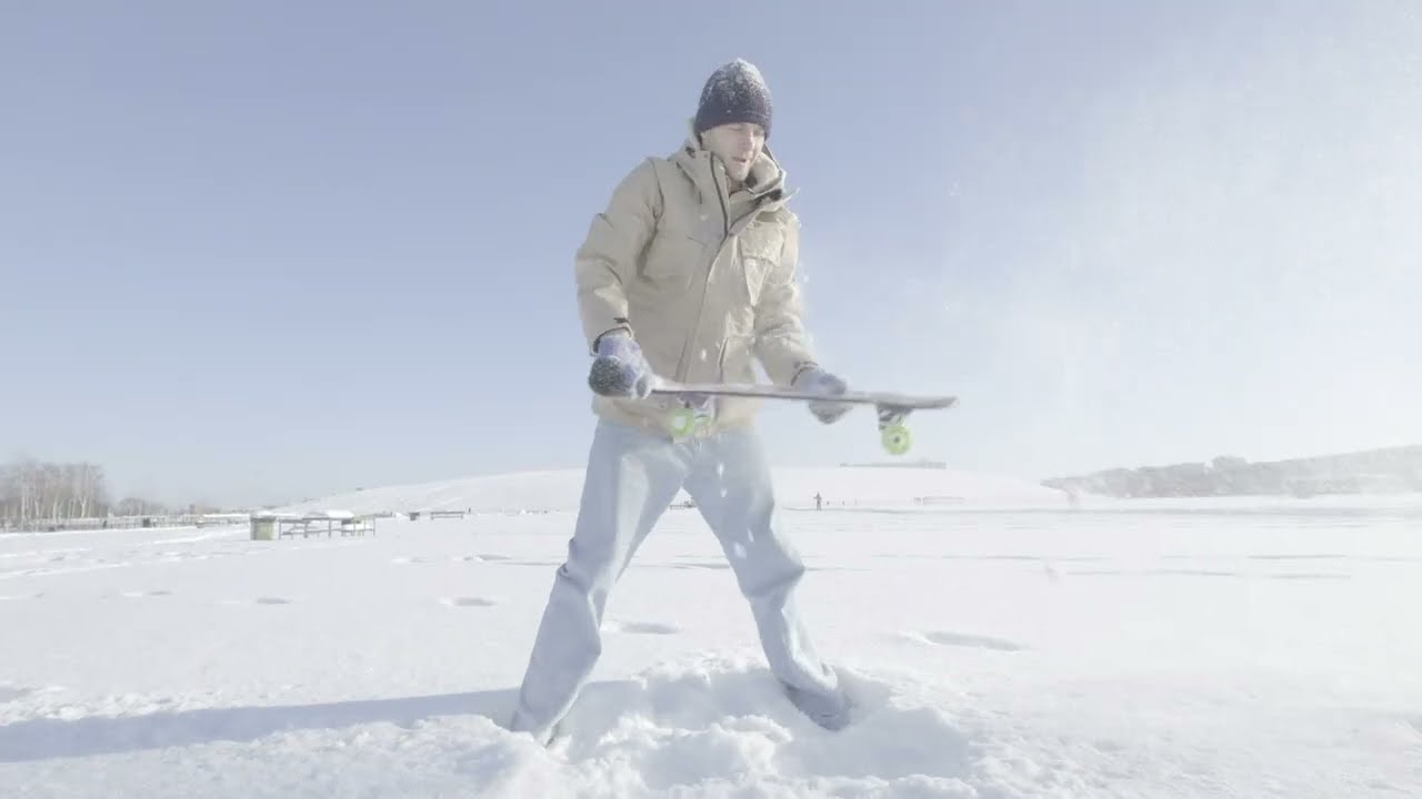 Skateboarding on ice & snow