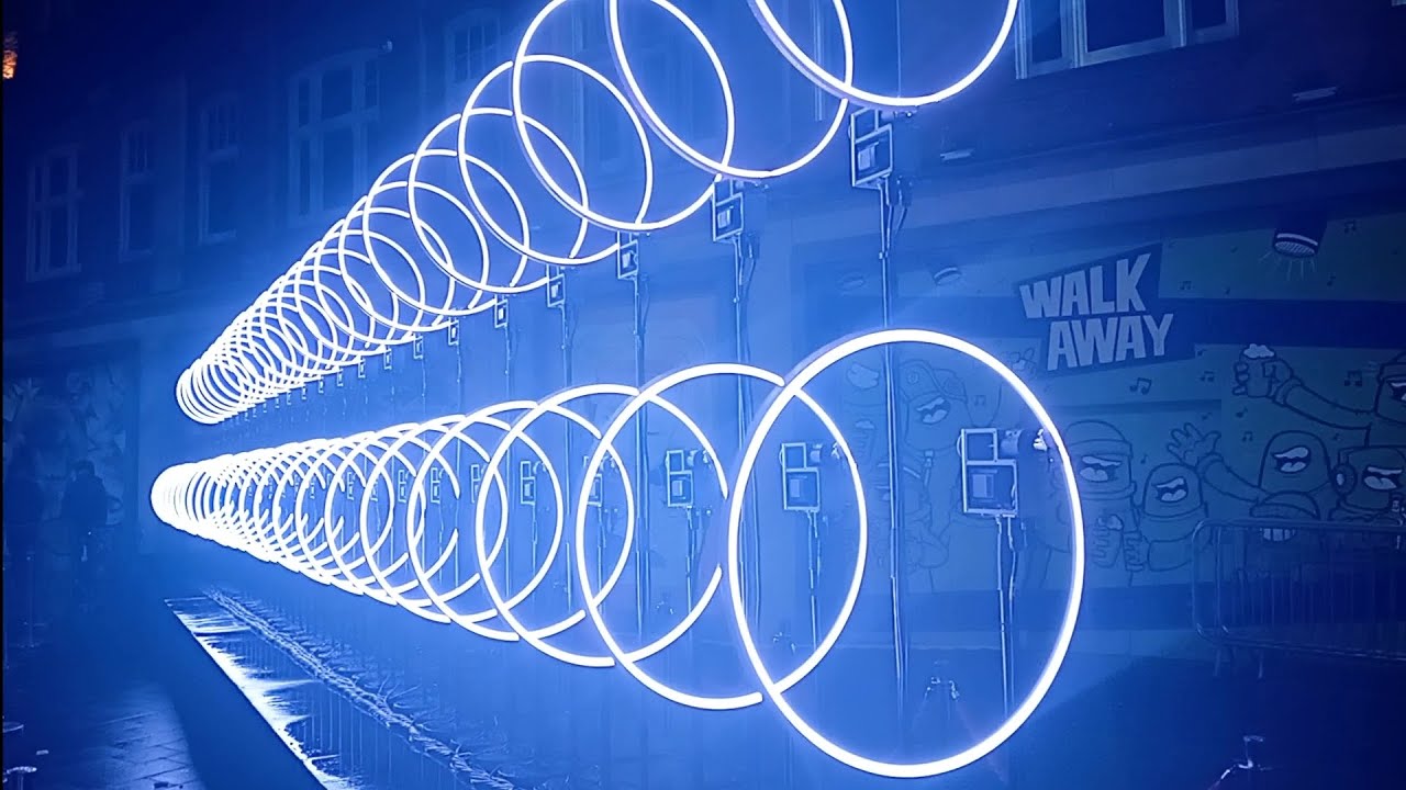 INSANE LIGHT & SOUND SHOW IN LEICESTER! HULAHOOP by Collectif Scale