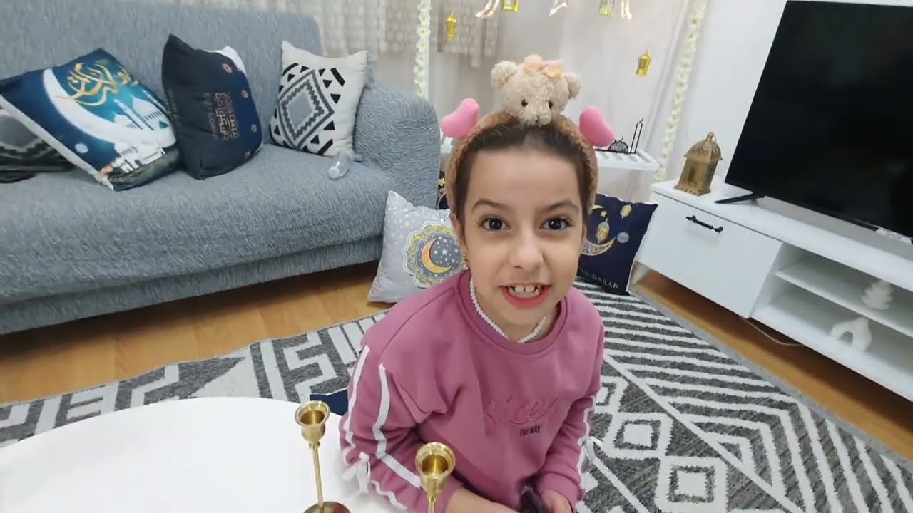 تجهيزات رمضان مع مريم وسرى زينا البيت كلو زينة رمضان !! ميمي هوم