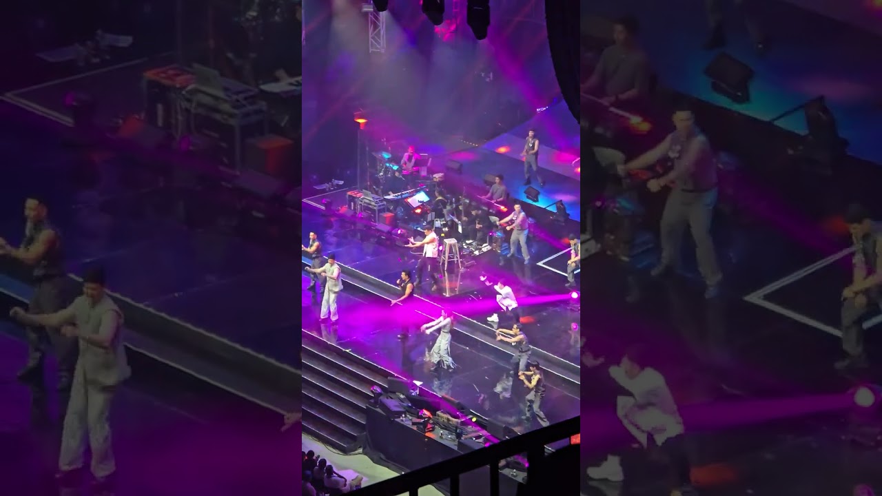 Look in her eyes- Gary V. Concert April 26, 2024