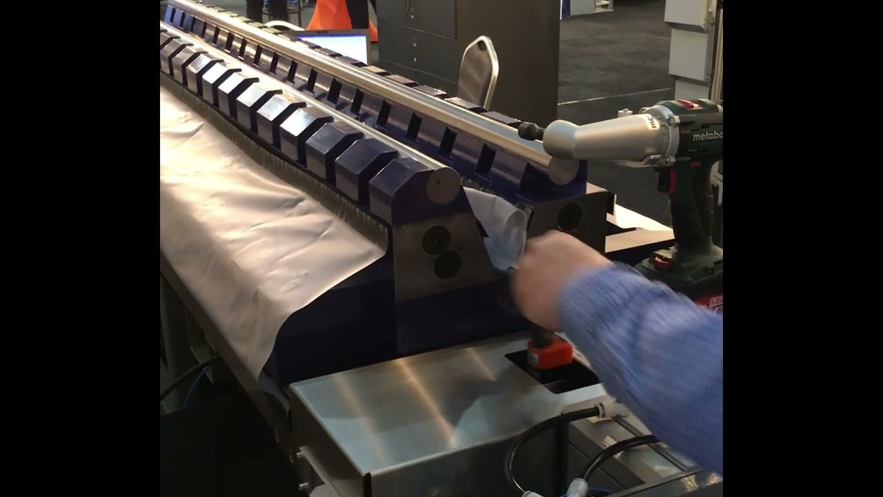 Variable bending die