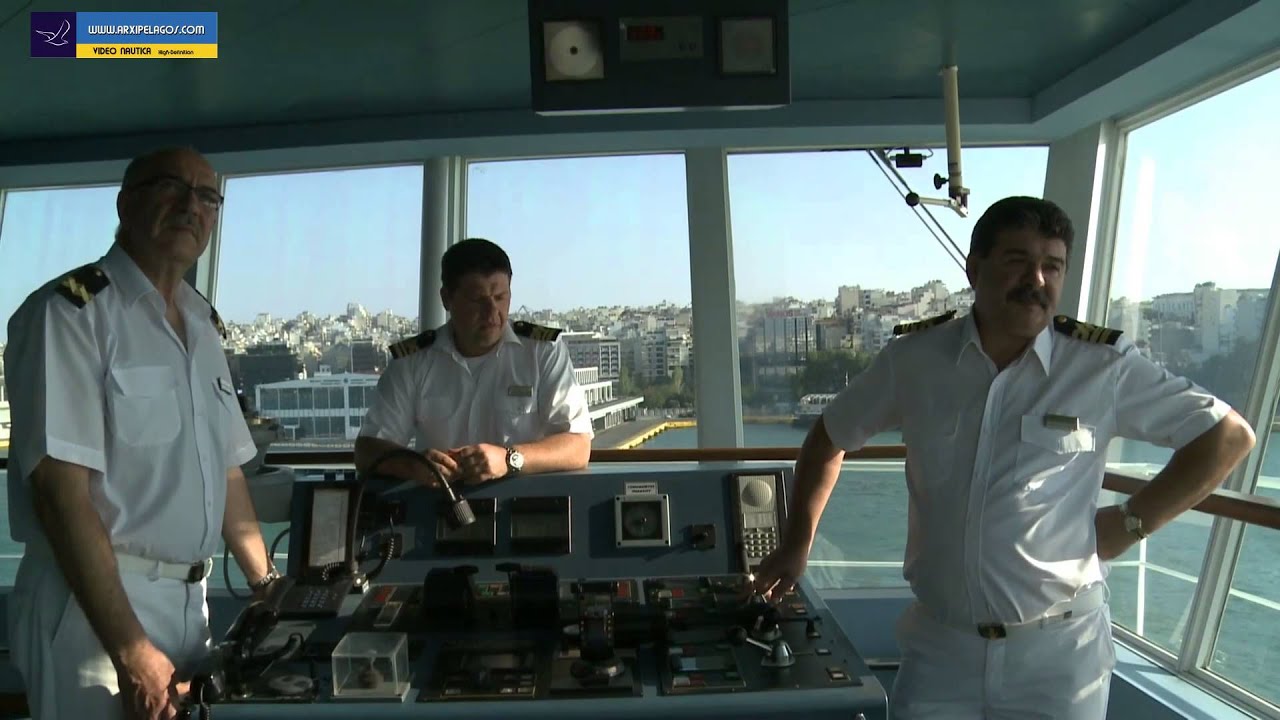 FESTOS PALACE Arrival at Piraeus Port HD video ( Passenger vessels )