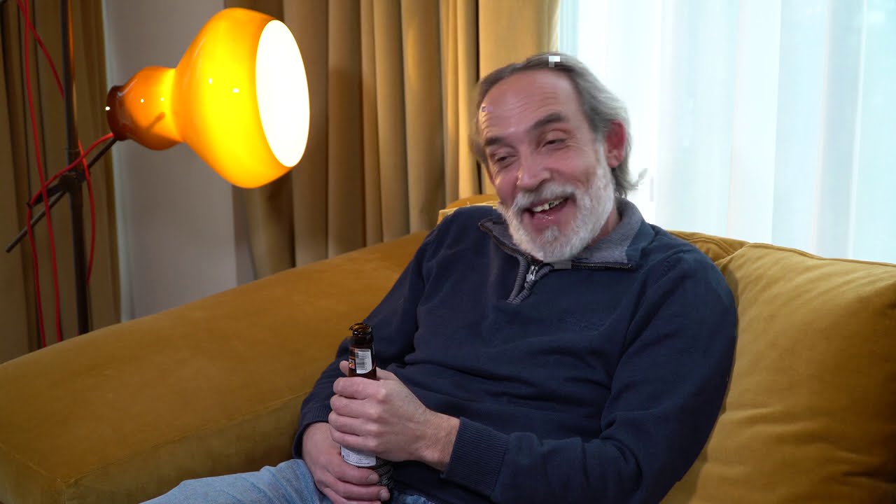 Când aștept o fată la mine - MIRCEA BRAVO