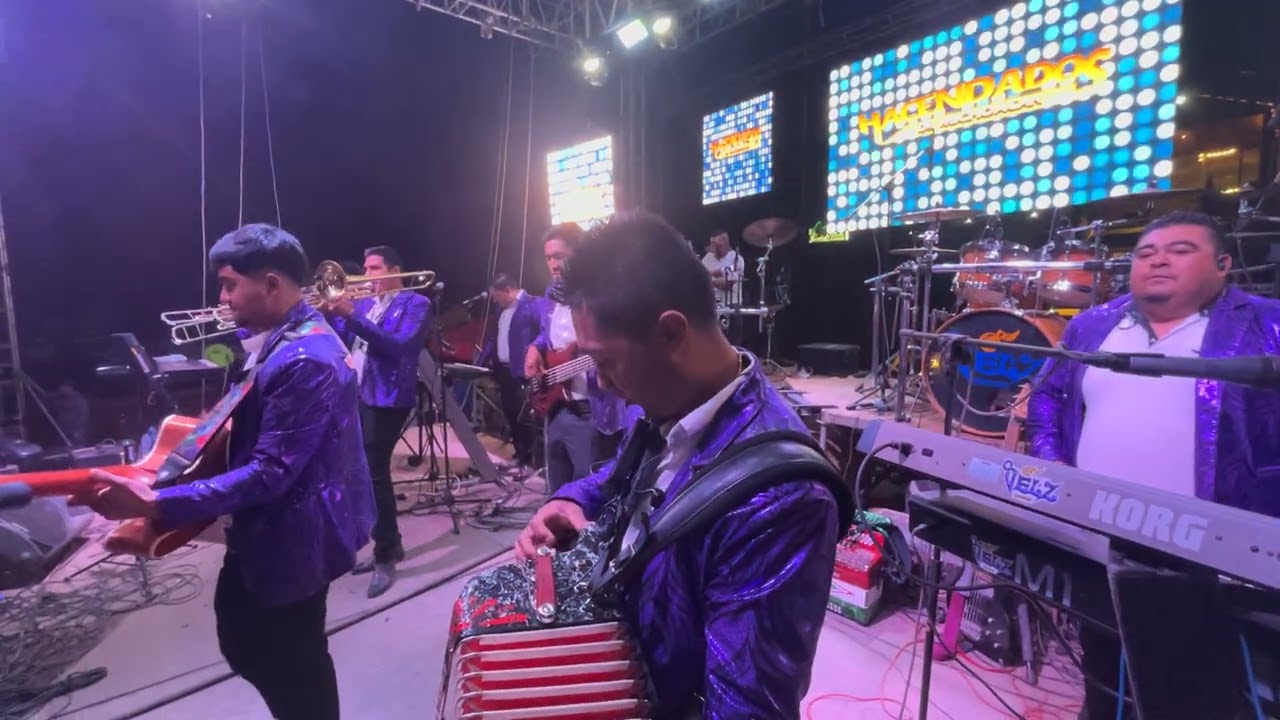 Los hacendados de Michoacán .- tumbando caña