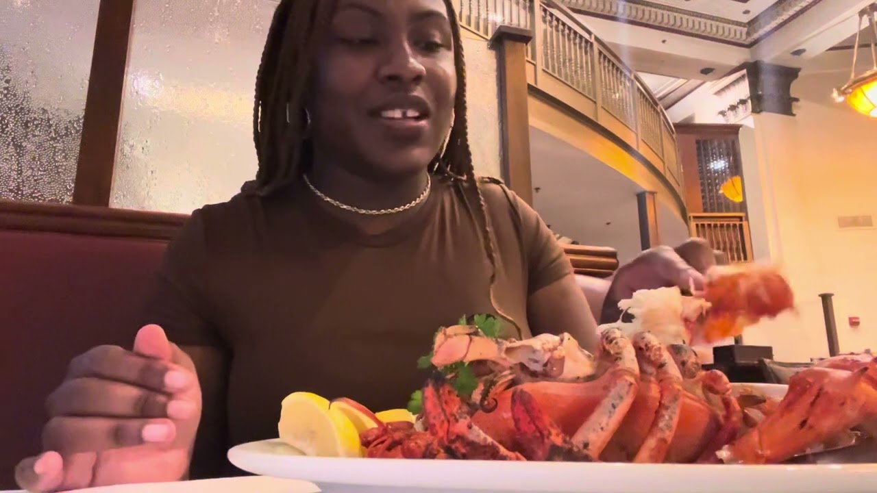 Eating a $300 Lobster GONE WRONG ( I can’t believe this happened 😳)