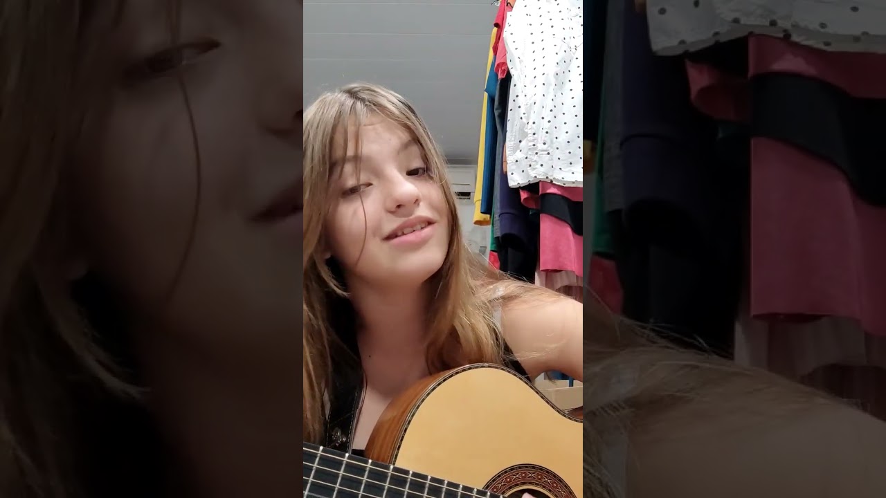 Cuando llora mi guitarra — Azul Jacquemain.