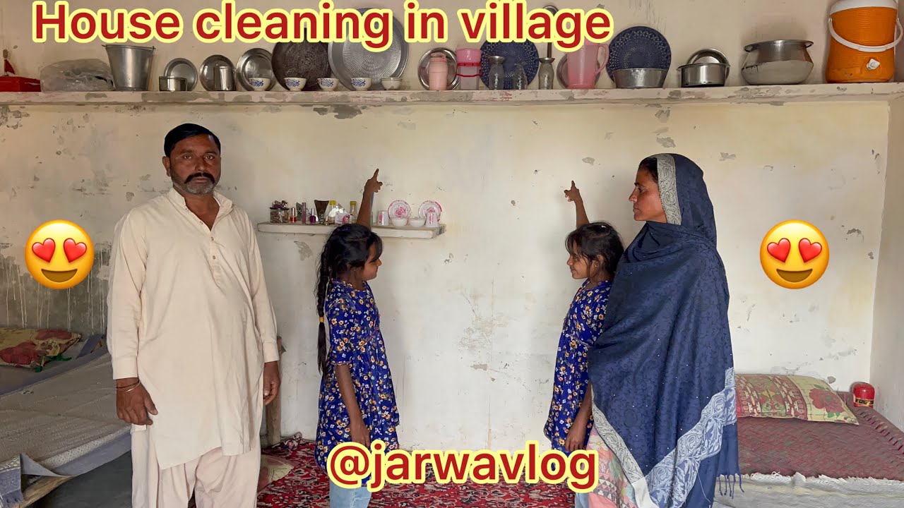 My mom is cleaning the house 🏡 /Mare Amie garh saff kar rahe ha 😍😍😍@Jarwavlog 
