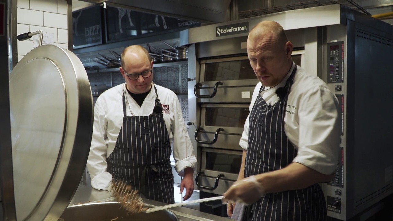 Dr West testar yrken: Kock – skärskador