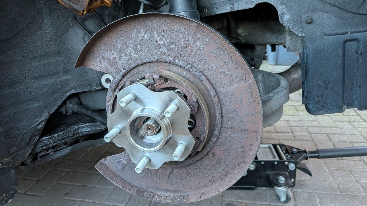 Nissan 350z / G35 rear wheel bearing replacement