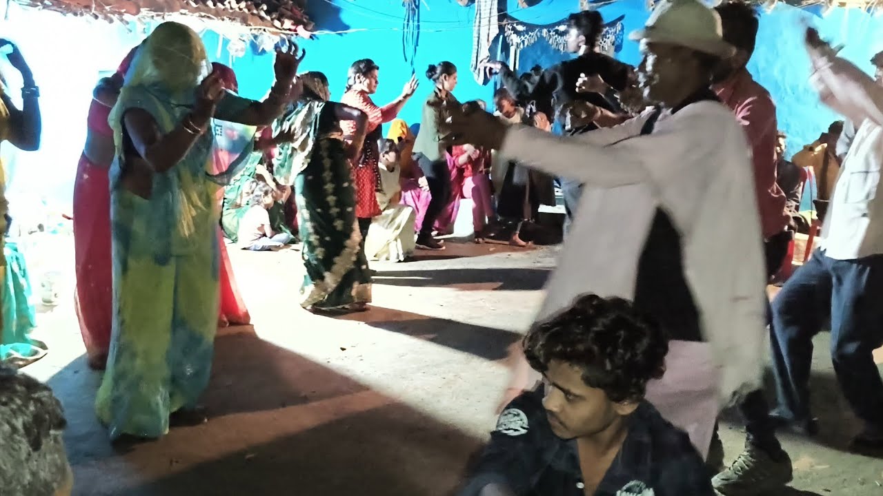 समधी -समधीन को नाच में तहलका मचा दिया!! गांव भोलगढ़ का जबरदस्त डांस!!#बघेली #dance #देसी #नाच #video