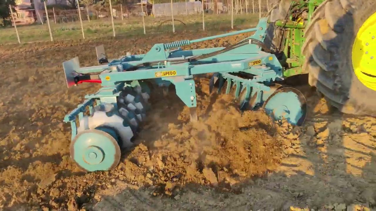 Frangizolle SPEDO 3,2 mt + John Deere 6810