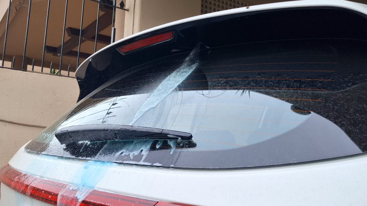 How to replace rear window washer nozzle in Kia Sportage