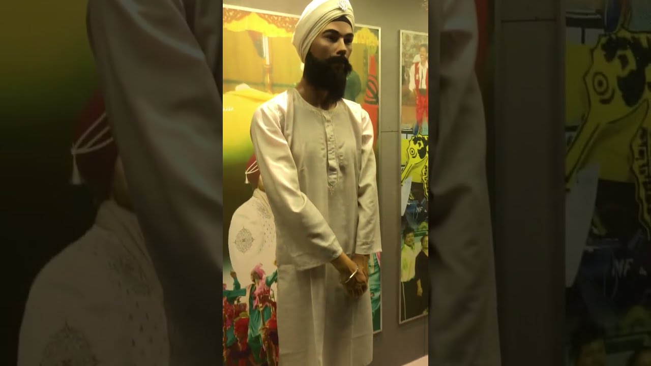 Malaysia Museum Shorts