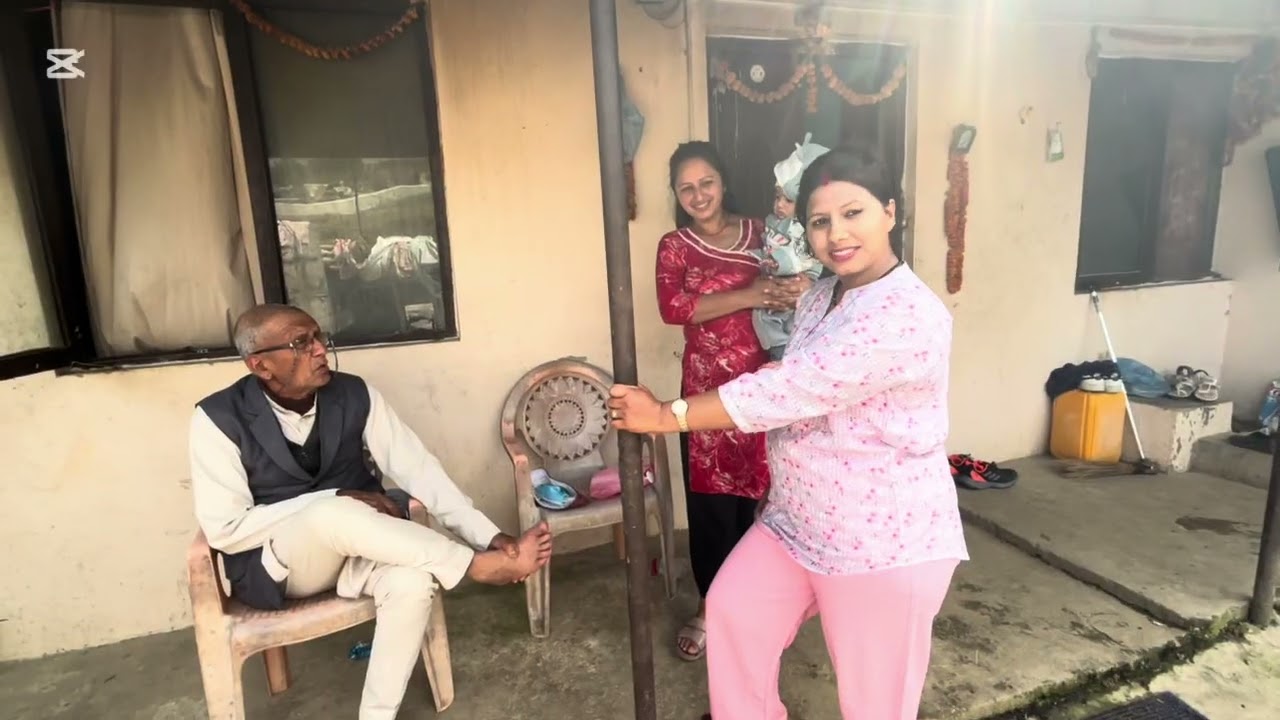 माइत मा के हुदै छ त? ? 😉😉